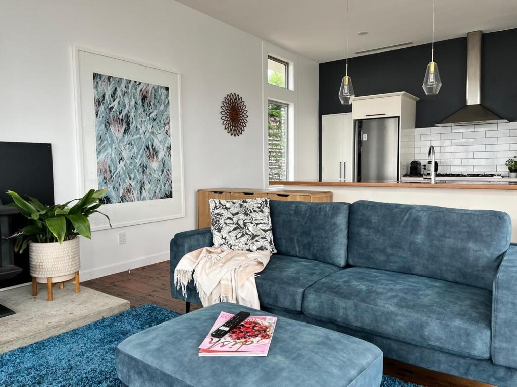 The Lighthouse - Free Breakfast And Stunning Views Bed & Breakfast Christchurch Exterior foto